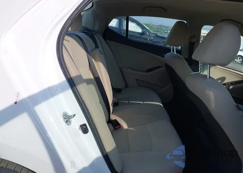 2015 Kia Optima Lx из США, поврежденный, VIN 5XXGM4A75FG366601